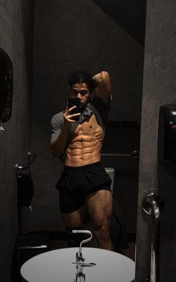 32 - LUCAS DA SILVA